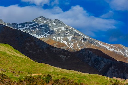 simsearch:700-08765559,k - Scenic overview of mountain tops in Glenorchy in the Otago Region of New Zealand Foto de stock - Con derechos protegidos, Código: 700-08765563