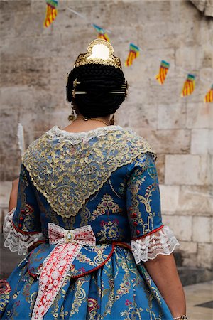 parte traseira - Back View of Woman in Traditional Dress, Valencia, Spain Foto de stock - Direito Controlado, Número: 700-08770173