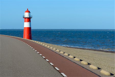 deich - Noorderhoofd and Dike Road by North Sea, Westkapelle, Zeeland, Netherlands Stockbilder - Lizenzpflichtiges, Bildnummer: 700-08865428