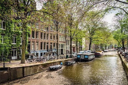 Serene view looking down the Leidsegracht canal on a sunny day in Amsterdam, Holland Photographie de stock - Rights-Managed, Code: 700-08973507
