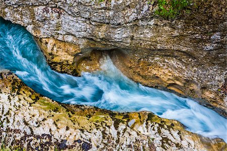 seefeld - High angle view of the Leutasch Spirit Gorge (Leutascher Geisterklamm) in Leutasch, Austria Foto de stock - Con derechos protegidos, Código: 700-08986432