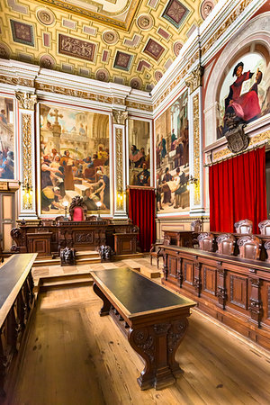 simsearch:700-09237057,k - The Court Room, inside the Stock Exchange Palace (Palacio da Bolsa) in Porto, Norte, Portugal Photographie de stock - Rights-Managed, Code: 700-09226653