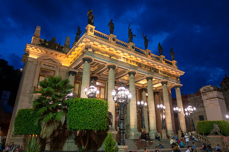 Teatro Juarez illuminated at night in Guanajuato City, Guanajuato, Mexico Stock Photo - Rights-Managed, Code: 700-09226926