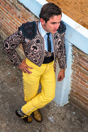 pictures of native dress in mexico - Bullfighter waiting to Bullfight in San Miguel de Allende, Mexico Stock Photo - Rights-Managed, Code: 700-09226965