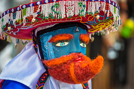 simsearch:6119-08351259,k - Close-up of man wearing colorful mask and sombrero at a St Michael Archangel Festival parade in San Miguel de Allende, Mexico Photographie de stock - Rights-Managed, Code: 700-09227057