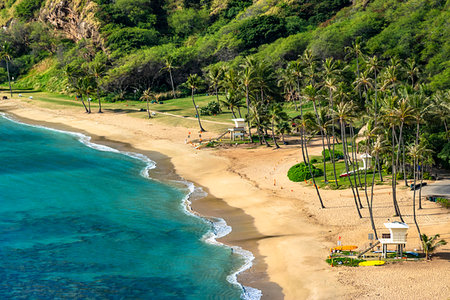 simsearch:614-03455076,k - Lifeguard stations along beach at Hanauma Bay in Oahu, Hawaii, USA Stock Photo - Rights-Managed, Code: 700-09227158