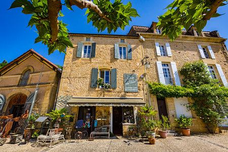 simsearch:700-09236390,k - Cadouin, Dordogne, Nouvelle-Aquitaine, France. Stock Photo - Rights-Managed, Code: 700-09236486
