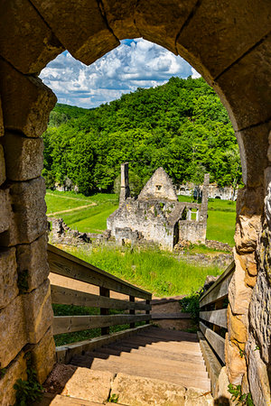 simsearch:700-09236390,k - Chateau Commarque, Dordogne, Nouvelle-Aquitaine, France. Foto de stock - Con derechos protegidos, Código: 700-09236511