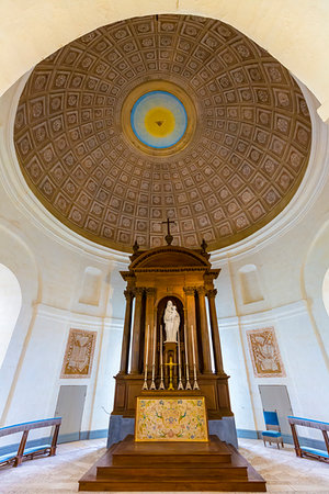 Chapel in Chateau Hautefort, Hautefort, Dordogne, Nouvelle-Aquitaine, France. Stock Photo - Rights-Managed, Code: 700-09236595