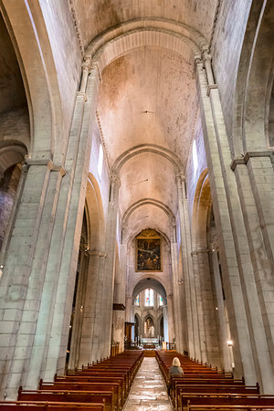 place de la republique - Saint-Trophime Church, Arles, Provence-Alpes-Cote d'Azur, Provence, France. Foto de stock - Con derechos protegidos, Código: 700-09236769