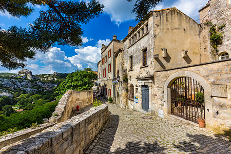 Les Baux-de-Provence, Provence-Alpes-Cote d'Azur, Provence, France. Stock Photo - Rights-Managed, Code: 700-09236786