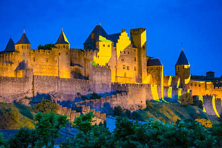 La Cite, medieval citadel at Carcassonne in the the Languedoc, Occitane, France. Stockbilder - Lizenzpflichtiges, Bildnummer: 700-09236880