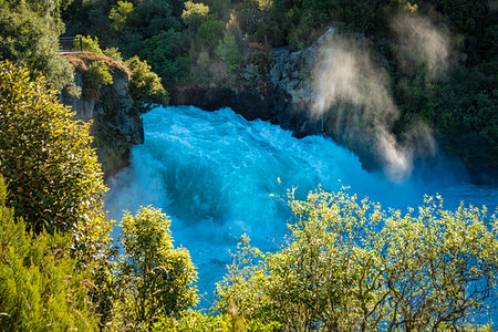Huka Falls, Taupo, North Island, New Zealand. Photographie de stock - Rights-Managed, Code: 700-09237324