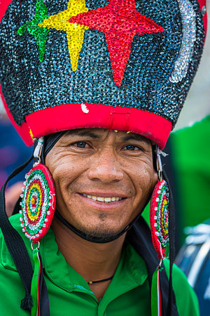 simsearch:700-09273241,k - Close-up portrait of a male indigenous tribal dancer at a St Michael Archangel Festival parade in San Miguel de Allende, Mexico Photographie de stock - Rights-Managed, Code: 700-09273235