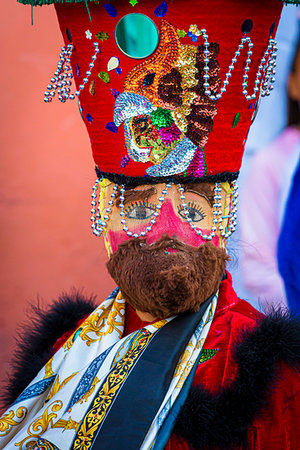 fiesta de san miguel arcangel - Portrait of man in nobleman's costume at a St Michael Archangel Festival parade in San Miguel de Allende, Mexico Photographie de stock - Rights-Managed, Code: 700-09273256