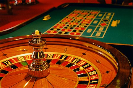 roulette (jeu) - Roulette Wheel Foto de stock - Con derechos protegidos, Código: 700-00007067