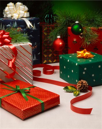 simsearch:700-00160470,k - Cadeaux de Noël Photographie de stock - Rights-Managed, Code: 700-00007708