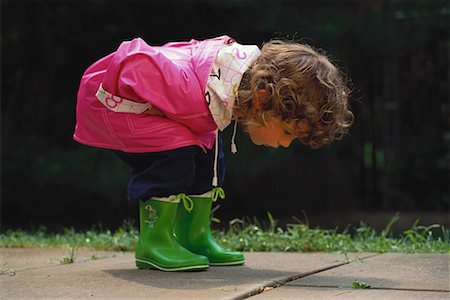 rain little girl - Fille en gabardine Photographie de stock - Rights-Managed, Code: 700-00009588