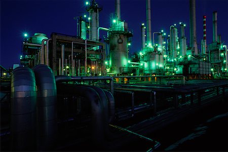 simsearch:700-00018773,k - Oil Refinery Edmonton, Alberta, Canada Stock Photo - Rights-Managed, Code: 700-00002595