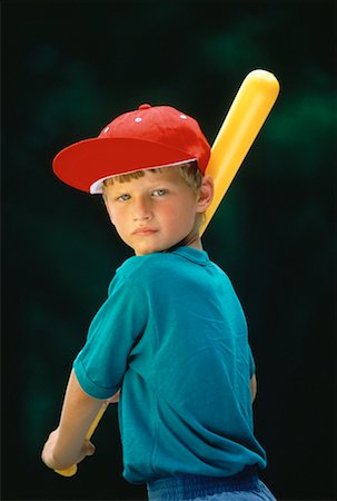 simsearch:700-00041105,k - Boy Holding Baseball Bat Foto de stock - Direito Controlado, Número: 700-00003356