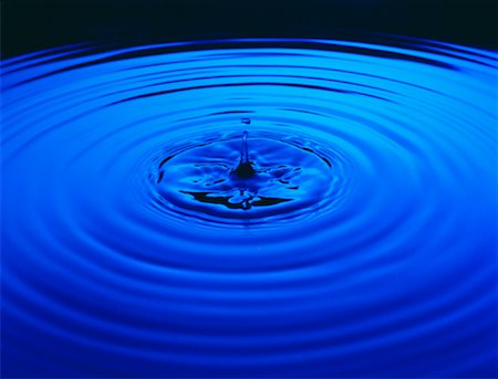 simsearch:700-00013923,k - Water Drop and Ripples Stock Photo - Rights-Managed, Code: 700-00014290