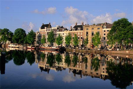 rio amstel - Amstel River Amsterdam, The Netherlands Foto de stock - Direito Controlado, Número: 700-00015884