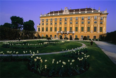 schloss schonbrunn - Schoenbrunn Vienna, Austria Foto de stock - Con derechos protegidos, Código: 700-00016196
