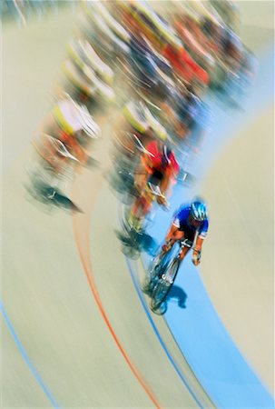 simsearch:700-00522779,k - Blurred View of Bicycle Racing Foto de stock - Con derechos protegidos, Código: 700-00016426