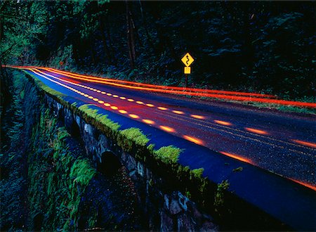 Light Trails on Road Columbia River Gorge Oregon, USA Fotografie stock - Rights-Managed, Codice: 700-00018669