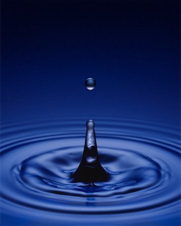 Water Drop and Ripples Foto de stock - Con derechos protegidos, Código: 700-00019123