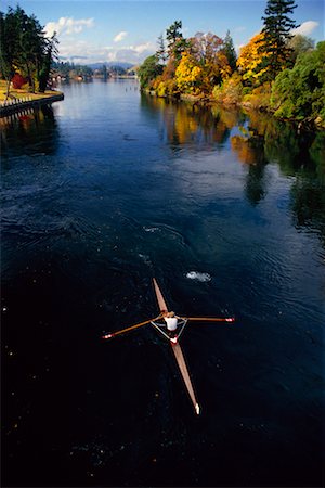 simsearch:700-00033518,k - Rameur, voie navigable Gorge, Victoria Colombie-Britannique, Canada Photographie de stock - Rights-Managed, Code: 700-00010577