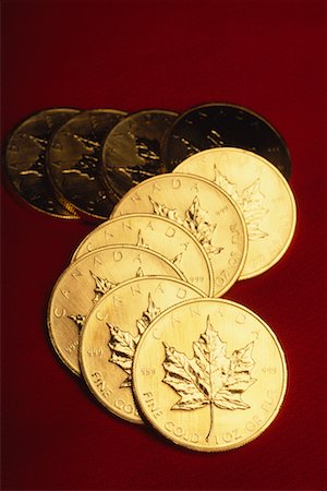 Pièces d'or canadiennes Photographie de stock - Rights-Managed, Code: 700-00010846