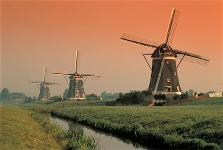 simsearch:700-00182220,k - Windmills Liedschendam The Netherlands Stock Photo - Rights-Managed, Code: 700-00012662