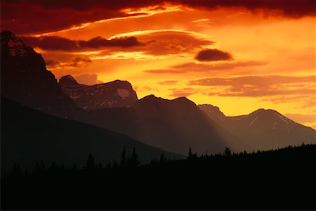 simsearch:700-00013139,k - Sonnenuntergang über den Bergen Alberta, Kanada Stockbilder - Lizenzpflichtiges, Bildnummer: 700-00012806