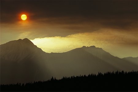rocky mountains sun - Coucher de soleil sur les montagnes Rocheuses, Canada Photographie de stock - Rights-Managed, Code: 700-00012807