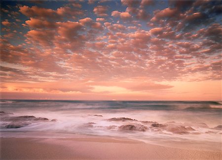 Bloubergstrand Beach at Sunrise Near Cape Town, South Africa Stock Photo - Rights-Managed, Code: 700-00026250