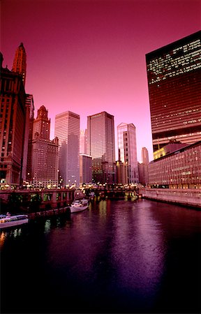 simsearch:700-00074497,k - Paysage au crépuscule, Chicago, Illinois, Etats-Unis Photographie de stock - Rights-Managed, Code: 700-00026484