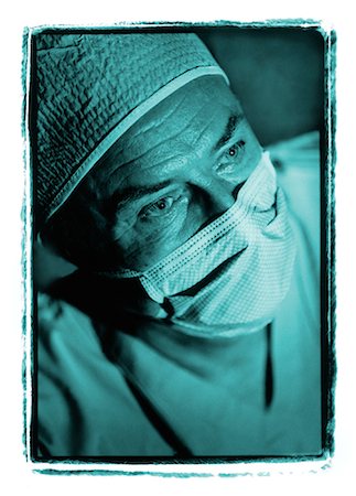 simsearch:700-00023177,k - Doctor Wearing Mask Stock Photo - Rights-Managed, Code: 700-00027136