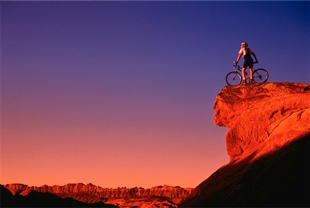 simsearch:700-00429925,k - Le VTT au coucher du soleil Moab, Utah, Etats-Unis Photographie de stock - Rights-Managed, Code: 700-00027229