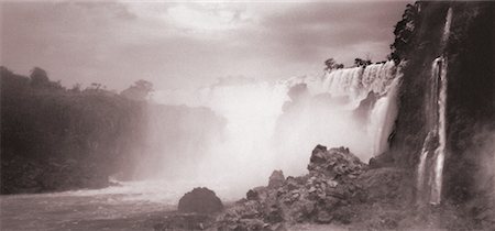 simsearch:700-00189055,k - Chutes d'Iguaçu Argentine Photographie de stock - Rights-Managed, Code: 700-00027518