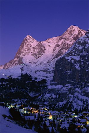 Village à la tombée de la nuit, Mürren, Suisse Photographie de stock - Rights-Managed, Code: 700-00027739