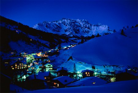 dienten - Village at Night in Winter Dienten, Austria Foto de stock - Con derechos protegidos, Código: 700-00028209