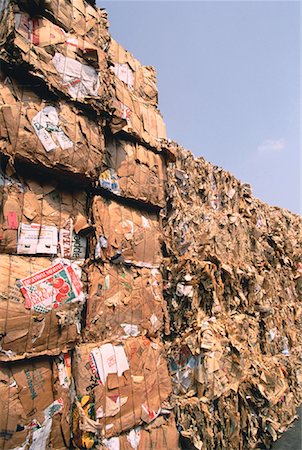 Usine de recyclage du papier Jakarta, Indonésie Photographie de stock - Rights-Managed, Code: 700-00029396