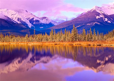 simsearch:700-00012836,k - Vermilion Lake Parc National de Banff (Alberta), Canada Photographie de stock - Rights-Managed, Code: 700-00029638