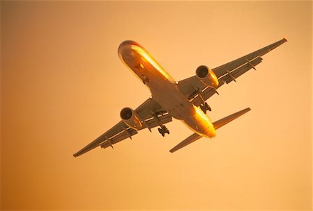 simsearch:700-00017644,k - Flugzeug Landung Stockbilder - Lizenzpflichtiges, Bildnummer: 700-00020276