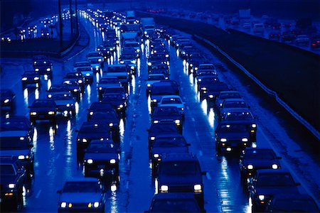 simsearch:6122-07702965,k - Traffic on Don Valley Parkway At Night Toronto, Ontario, Canada Stock Photo - Rights-Managed, Code: 700-00020508