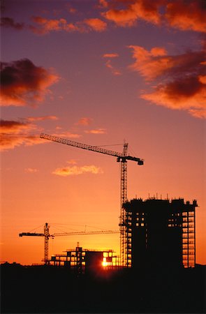 simsearch:700-00066600,k - Silhouette of Construction Site At Sunset Foto de stock - Con derechos protegidos, Código: 700-00020988