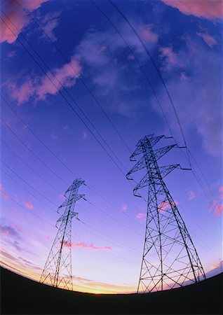 simsearch:600-00018625,k - Transmission Towers at Sunset Foto de stock - Con derechos protegidos, Código: 700-00022166