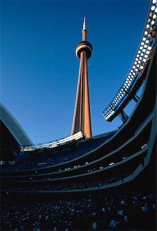 rogers centre - CN Tower and Skydome at Dusk Toronto, Ontario, Canada Foto de stock - Con derechos protegidos, Código: 700-00022467