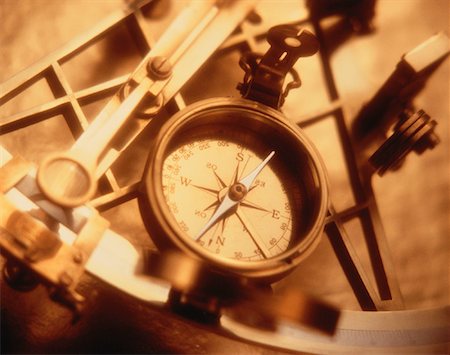 simsearch:700-00635647,k - Close-Up of Compass and Sextant Foto de stock - Direito Controlado, Número: 700-00022770